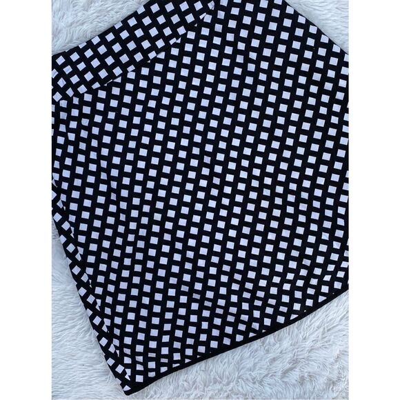 NEW RB Collection New York SZ 12 Black White Checkered Print Skirt - Picture 7 of 10